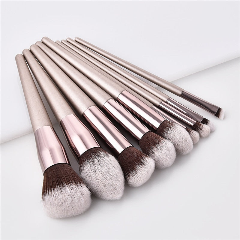 Makeup brushes set