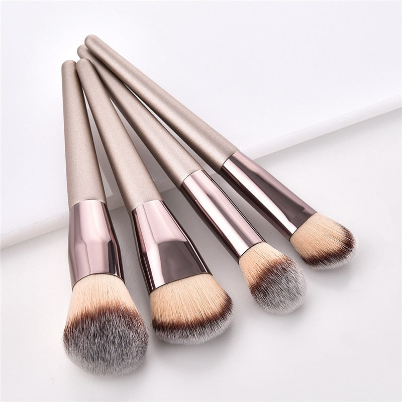 Makeup brushes set