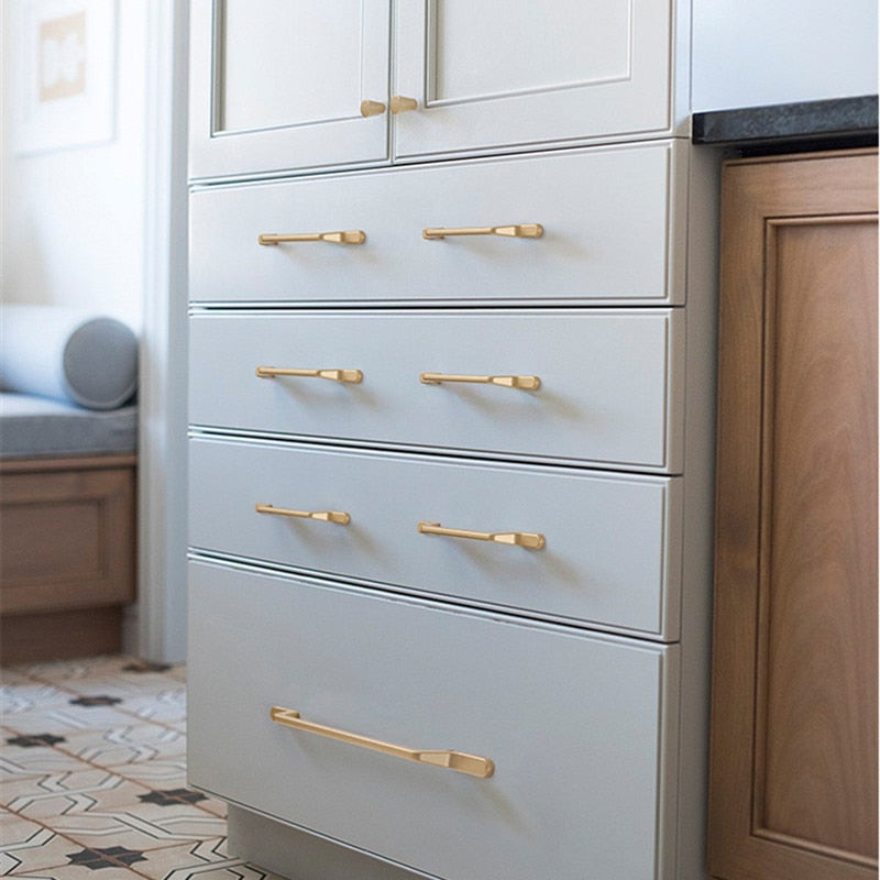 KK&FING European Simple Black Kitchen Furniture Handles Matte Gold Aluminum Alloy Cabinet Drawer Pulls Furniture Handle Hardware